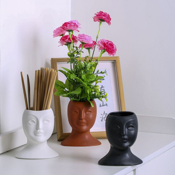 Minimalist Chopstick Holder Light Luxury Ceramic Ornament Nordic Creative Facial Vases Wholesale
Minimalist Chopstick Holder Light Luxury Ceramic Ornament Nordic Creative Facial Vases Wholesale