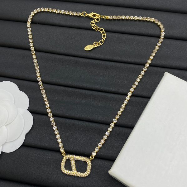 Designer Necklace Pendant Brand Luxury Women Bangle Classic Crystal Wedding Party Chain Bracelet Jewelry Wholesale Gift
Designer Necklace Pendant Brand Luxury Women Bangle Classic Crystal Wedding Party Chain Bracelet Jewelry Wholesale Gift