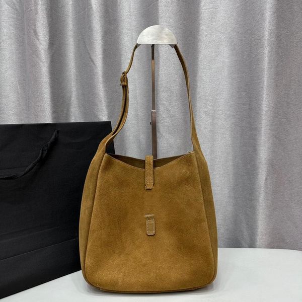 Designer Soft Suede Hobo Large Real Leather Womens Shoulder Bags Fashion Capacity Commuter Tote For Women Top Quality Brown Handbag Small Bag
Designer Soft Suede Hobo Large Real Leather Womens Shoulder Bags Fashion Capacity Commuter Tote For Women Top Quality Brown Handbag Small Bag