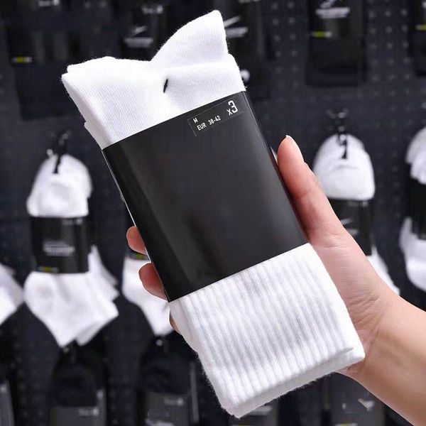 Mens Socks Fashion Hook Socking High Quality Letter Breathable Cotton Wholesale Jogging Basketball Football Sports Sock, Black white
Mens Socks Fashion Hook Socking High Quality Letter Breathable Cotton Wholesale Jogging Basketball Football Sports Sock, Black white