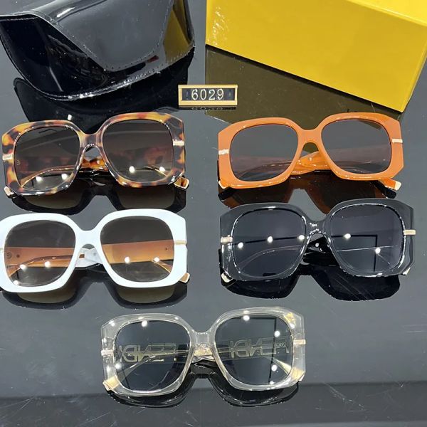 2024 Designers sunglasses luxury trend and versatile Top Letter leg sunglasses for women Trend UV resistant sun glass Casual Versatile eyeglasses with box gift
2024 Designers sunglasses luxury trend and versatile Top Letter leg sunglasses for women Trend UV resistant sun glass Casual Versatile eyeglasses with box gift