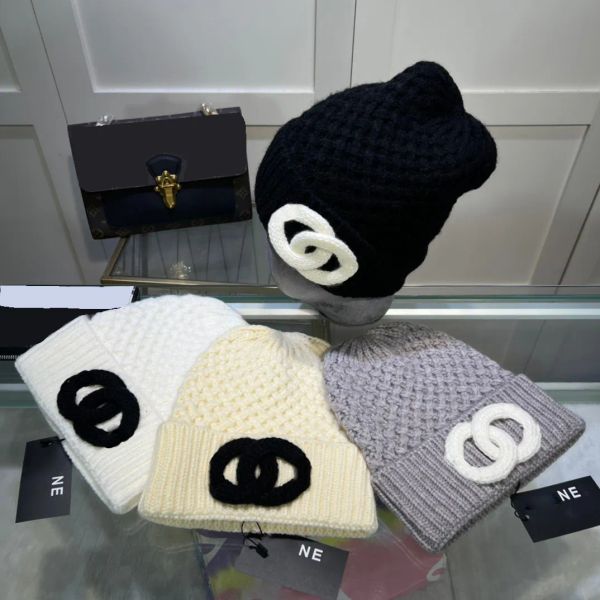 2024 Designer Beanie Luxury Beanie Winter Warm Knitted cap Ear Protection Casual Temperament Outdoor Hat Popular Fashion 4 Colors nice, Black
2024 Designer Beanie Luxury Beanie Winter Warm Knitted cap Ear Protection Casual Temperament Outdoor Hat Popular Fashion 4 Colors nice, Black