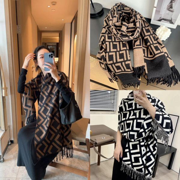Designer scarf 2024 Women Cashmere Men scarves Autumn/Winter Outdoor warm scarf shawl Classic brown khaki grey 5 colors Comfortable and soft scarf high qualit
Designer scarf 2024 Women Cashmere Men scarves Autumn/Winter Outdoor warm scarf shawl Classic brown khaki grey 5 colors Comfortable and soft scarf high qualit