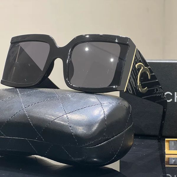 Designer Sunglasses for Women sunglasses Classic Eyeglasses Goggle Outdoor Beach Sun Glasses For Man Mix Color Optional with box Polarized l
Designer Sunglasses for Women sunglasses Classic Eyeglasses Goggle Outdoor Beach Sun Glasses For Man Mix Color Optional with box Polarized l