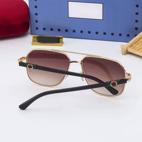 Fashion Designer Women Mens Gold Bridge Metal Frame Classic Retro Luxury Brand Retro Design Sunglasses Square UV Resistant Sunglass Eyewear Couples Sunglass
Fashion Designer Women Mens Gold Bridge Metal Frame Classic Retro Luxury Brand Retro Design Sunglasses Square UV Resistant Sunglass Eyewear Couples Sunglass