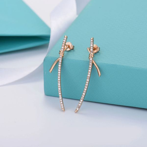 Women Girl Elegant 925S Sterling Silver Crystal Bow Ear Stud Luxury Brand Designer Diamond Charm Earrings Jewelry Fashion Accessories Gifts With Box Wholesale
Women Girl Elegant 925S Sterling Silver Crystal Bow Ear Stud Luxury Brand Designer Diamond Charm Earrings Jewelry Fashion Accessories Gifts With Box Wholesale