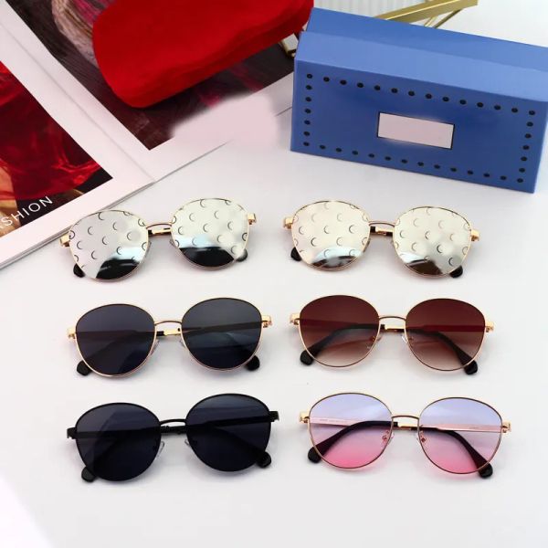 Luxury Brand Designer Gold Metal Frame Sunglasses for Women Men Round Lens Sunscreen UV400 Polaroid Lens Eyewear Brand Shading Glasses Jewelry Fashion Accessories
Luxury Brand Designer Gold Metal Frame Sunglasses for Women Men Round Lens Sunscreen UV400 Polaroid Lens Eyewear Brand Shading Glasses Jewelry Fashion Accessories