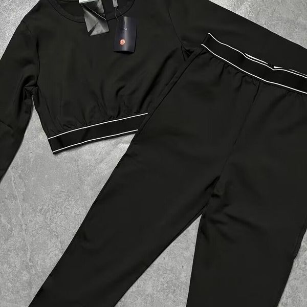 Women 2024 Tracksuits Spring Summer Two Piece Set Letter Print Short Sleeve Casual Sports Round Neck Outfits Solid Color Jogging Suit
Women 2024 Tracksuits Spring Summer Two Piece Set Letter Print Short Sleeve Casual Sports Round Neck Outfits Solid Color Jogging Suit