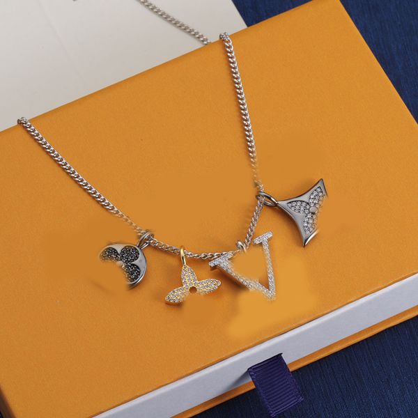 Luxury Flower Star Crystal Charm Chokers Chain Necklace Brand Designer Gold Silver Plated Stainless Steel Pendant Fashion Women Jewerlry Wedding With Box
Luxury Flower Star Crystal Charm Chokers Chain Necklace Brand Designer Gold Silver Plated Stainless Steel Pendant Fashion Women Jewerlry Wedding With Box
