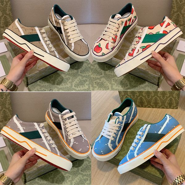 Tennis 1977 luxury shoes men canvas shoe women sneakers blue beige washed jacquard vintage denim rubber sole embroidered casual shoe
Tennis 1977 luxury shoes men canvas shoe women sneakers blue beige washed jacquard vintage denim rubber sole embroidered casual shoe