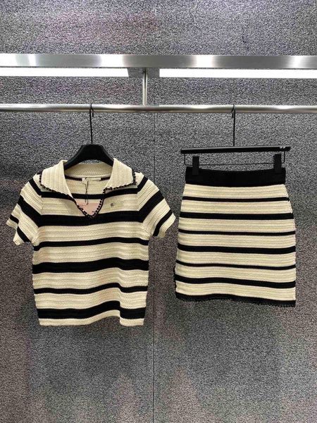 2 pieces polo Shirt top + Mini Skirt knit white Suit Luxury Hand Made Short Mini Dress Hot Pink for Girls Short Jacket summer suit the perfect party dress, Customize
2 pieces polo Shirt top + Mini Skirt knit white Suit Luxury Hand Made Short Mini Dress Hot Pink for Girls Short Jacket summer suit the perfect party dress, Customize