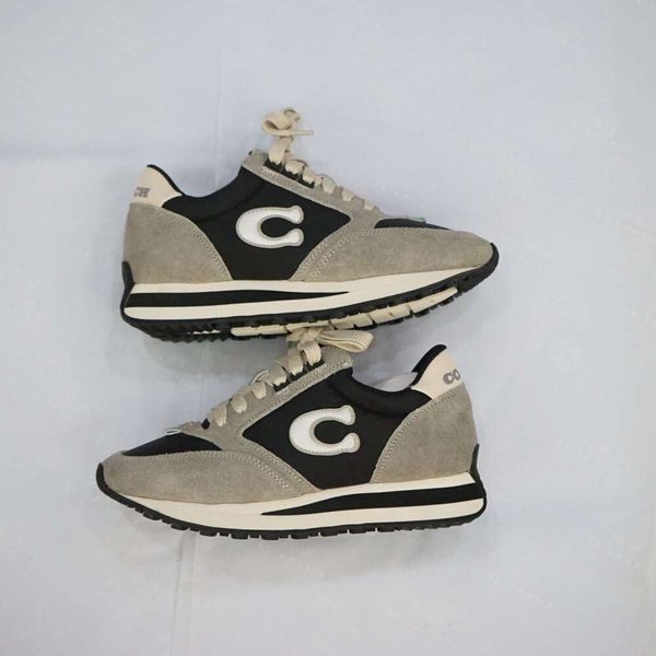 New Colored Genuine Leather Fashion Casual Womens Shoes Thick Sole Breathable Forrest Gump Shoes Sports Elevated Versatile Sports Shoes, Black
New Colored Genuine Leather Fashion Casual Womens Shoes Thick Sole Breathable Forrest Gump Shoes Sports Elevated Versatile Sports Shoes, Black