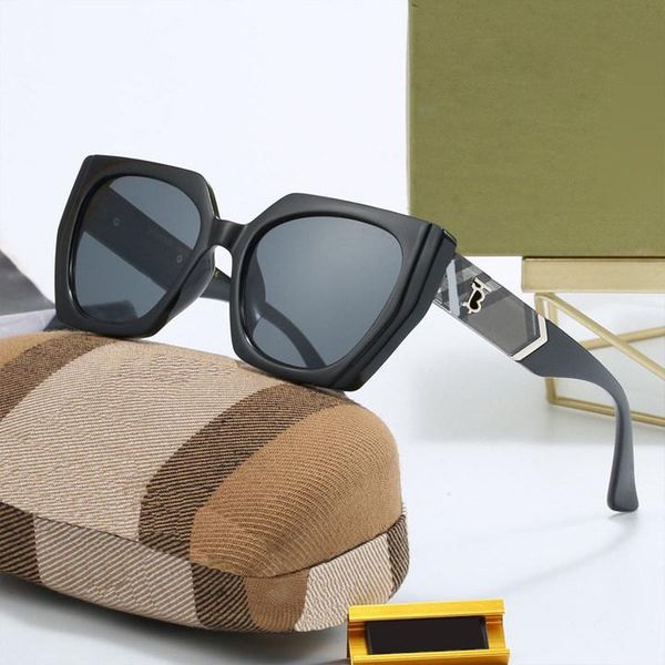 Mens Sunglasses Designer Sunglass Fashion Trend Sun glass Striped Design Goggle Adumbral 5 Colors Summer Travel Beach Eyeglasses UV400
Mens Sunglasses Designer Sunglass Fashion Trend Sun glass Striped Design Goggle Adumbral 5 Colors Summer Travel Beach Eyeglasses UV400