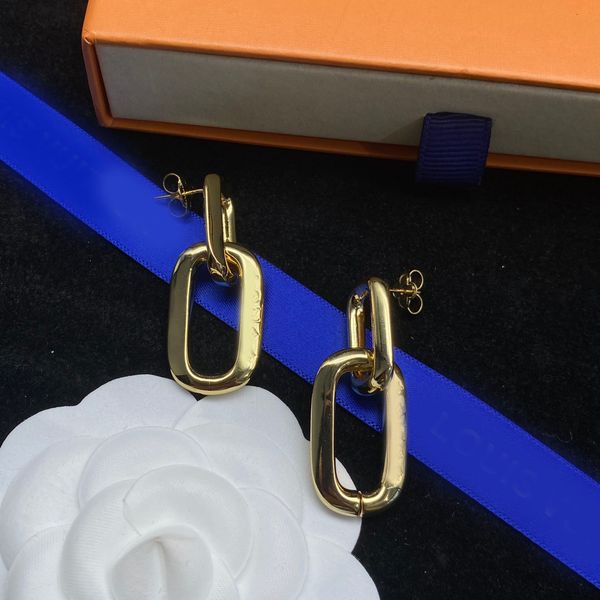 Classic Gold Silver Plated Rings Ear Stud Stainless Steel Drop Earrings Luxury Brand Designer Fashion Women Wedding Party Jewelry With Box High Quality
Classic Gold Silver Plated Rings Ear Stud Stainless Steel Drop Earrings Luxury Brand Designer Fashion Women Wedding Party Jewelry With Box High Quality