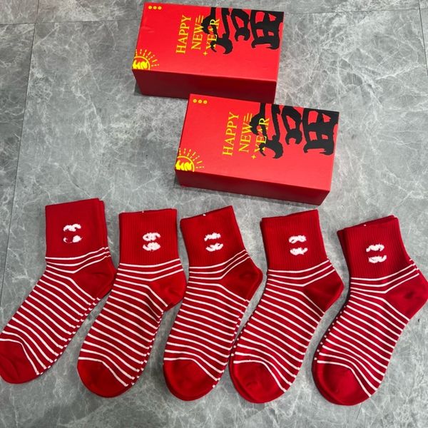 mens 2024 socks Women High Quality Cotton All-match classic Ankle Letter Breathable black and white Football basketball Sports Sock Wholesale Uniform size
mens 2024 socks Women High Quality Cotton All-match classic Ankle Letter Breathable black and white Football basketball Sports Sock Wholesale Uniform size