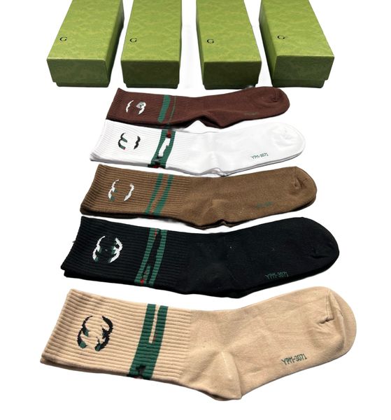 24ss gift box socks Designer Color letter socks Men Women Cotton Skateboard Street Casual Sock
24ss gift box socks Designer Color letter socks Men Women Cotton Skateboard Street Casual Sock