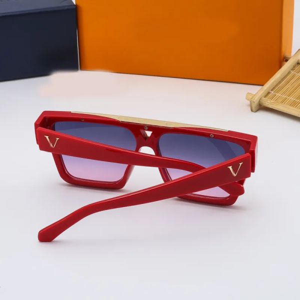 Man Women Brand Luxury Designer Fashion Square Sunglasses Vein Frame UV400 Classic Vintage Outdoor Couples Eyewear Beach Shading Glasses Fashion Accessories Gift
Man Women Brand Luxury Designer Fashion Square Sunglasses Vein Frame UV400 Classic Vintage Outdoor Couples Eyewear Beach Shading Glasses Fashion Accessories Gift