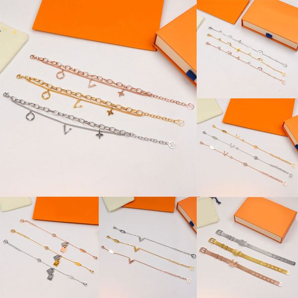 Classic Bracelets Bangle 18K Gold Plated Stainless Steel Flower Letter Pendants Wristband Cuff Chain Women Bracelet for Birthday Lovers Gift Original Designer
Classic Bracelets Bangle 18K Gold Plated Stainless Steel Flower Letter Pendants Wristband Cuff Chain Women Bracelet for Birthday Lovers Gift Original Designer