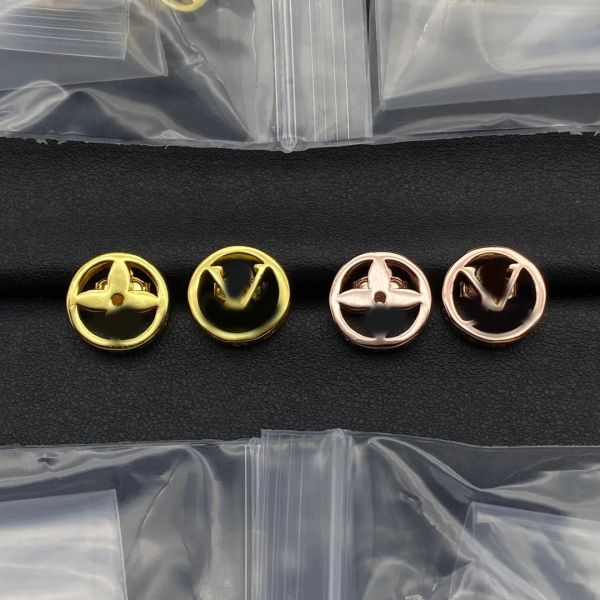 Luxury Simple Circle Clover Letters Ear Stud 18K Gold Silver Plated Earrings Famous Designer Fashion Elegant Women Girl Wedding Party Fashion Jewelry Gift With Box
Luxury Simple Circle Clover Letters Ear Stud 18K Gold Silver Plated Earrings Famous Designer Fashion Elegant Women Girl Wedding Party Fashion Jewelry Gift With Box
