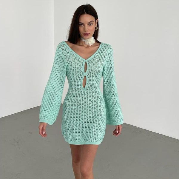Sexy Women V-neck Silk Satin Dress Women Spring Long Sleeve A-Line Mini Dress Elegant Solid Long Sleeve Party Dress Female J240314, Blue
Sexy Women V-neck Silk Satin Dress Women Spring Long Sleeve A-Line Mini Dress Elegant Solid Long Sleeve Party Dress Female J240314, Blue