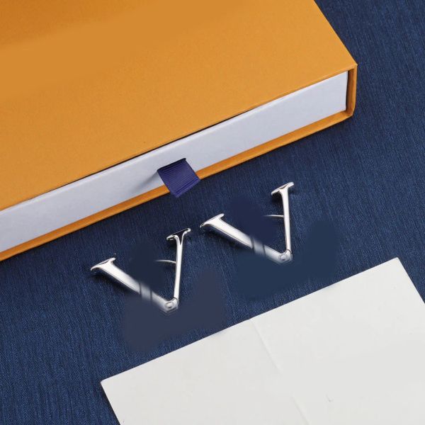 Luxury Big Letters Ear Stud Gold Silver Plated Stainless Steel Earrings Famous Designer Women Wedding Party Fashion Jewelry Accessories Gift With Box Wholesale
Luxury Big Letters Ear Stud Gold Silver Plated Stainless Steel Earrings Famous Designer Women Wedding Party Fashion Jewelry Accessories Gift With Box Wholesale
