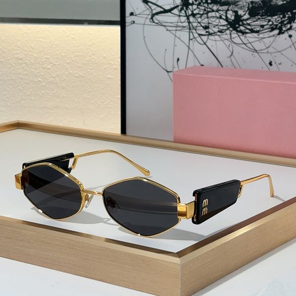 designer sunglasses womens glasses aesthetic sunglasses European and American elegance sunglasses men Everyday fashion wear rhombic Sunglasses occhiali da sole
designer sunglasses womens glasses aesthetic sunglasses European and American elegance sunglasses men Everyday fashion wear rhombic Sunglasses occhiali da sole