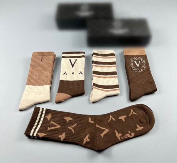 High Quality Designer Mens Womens Socks Five Pair Luxe Sports Winter Letter Printed Sock Embroidery Cotton Man Woman, A4
High Quality Designer Mens Womens Socks Five Pair Luxe Sports Winter Letter Printed Sock Embroidery Cotton Man Woman, A4
