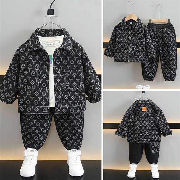Luxury Girls' Clothing Designer Boys' Tracksuit Classic Brand Clothing Children's Casual Clothing High Quality Suit Fashion Suit A2, Blue
Luxury Girls' Clothing Designer Boys' Tracksuit Classic Brand Clothing Children's Casual Clothing High Quality Suit Fashion Suit A2, Blue