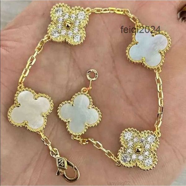 

Designer Van Clover Jewelry Clef Cleef Bracelet Leaf Clover Bracelets Charm for Women Gold White Red Blue Leaf Flowers
