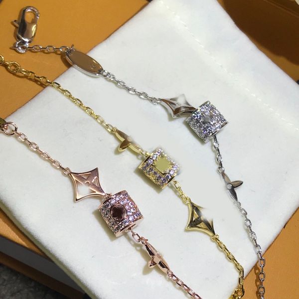 Elegant Crystal Letter Charm Bracelet Luxury Original Designer Women Charm Pendants 18K Gold Silver Plated Wristband Cuff Link Chain Bangle Fashion Jewelry
Elegant Crystal Letter Charm Bracelet Luxury Original Designer Women Charm Pendants 18K Gold Silver Plated Wristband Cuff Link Chain Bangle Fashion Jewelry