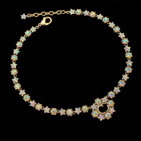 Designer Luxury pendant letter necklace for women Party wedding gift engagement jewelry 18K Gold Plated Crystal Brand necklace With box
Designer Luxury pendant letter necklace for women Party wedding gift engagement jewelry 18K Gold Plated Crystal Brand necklace With box