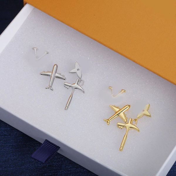 3PCS/Set Gold Silver Plated Charm Letter Ear Stud Stainless Steel Drop Earrings Luxury Brand Designer Classic Fashion Women Wedding Party Jewelry Accessories Gift
3PCS/Set Gold Silver Plated Charm Letter Ear Stud Stainless Steel Drop Earrings Luxury Brand Designer Classic Fashion Women Wedding Party Jewelry Accessories Gift
