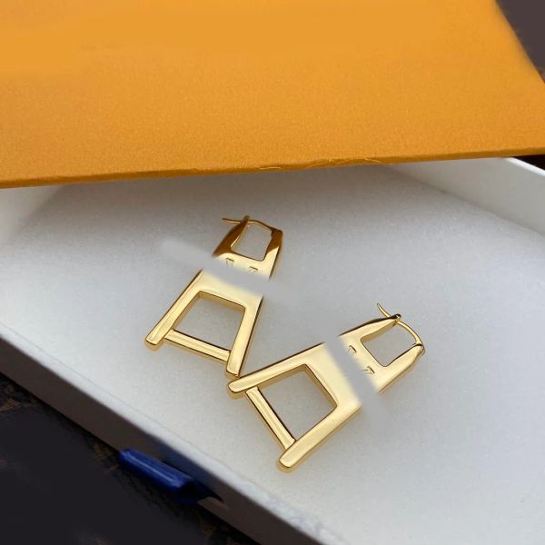 Luxury Ear Stud Earrings Brand Designer Fashion Gold Silver Plated Stainless Steel Ear Drop Fashion Elegant Women Girl Wedding Jewerlry Accessories Gifts With Box
Luxury Ear Stud Earrings Brand Designer Fashion Gold Silver Plated Stainless Steel Ear Drop Fashion Elegant Women Girl Wedding Jewerlry Accessories Gifts With Box