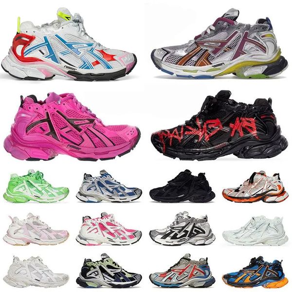 Luxury Track 7.0 Runners Sneakers Designer Casual Shoes Platform Graffiti White BlackDeconstruction Transmit Women Men Tracks Trainers Runner 7 Tess s. Gomma, Color3
Luxury Track 7.0 Runners Sneakers Designer Casual Shoes Platform Graffiti White BlackDeconstruction Transmit Women Men Tracks Trainers Runner 7 Tess s. Gomma, Color3