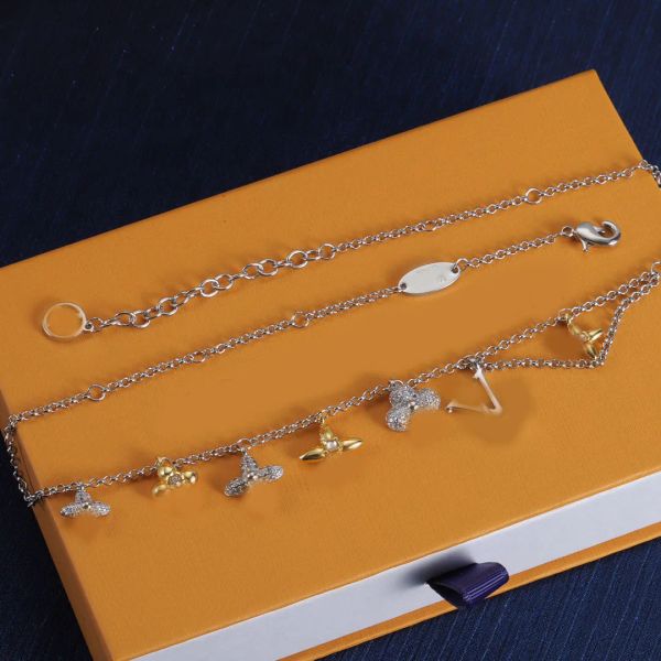 Fashion Luxury Crystal Charm Chain Necklace Brand Designer Gold Silver Plated Stainless Steel Pendant Chokers Elegant Women Girl Jewelry Accessories Gift With Box
Fashion Luxury Crystal Charm Chain Necklace Brand Designer Gold Silver Plated Stainless Steel Pendant Chokers Elegant Women Girl Jewelry Accessories Gift With Box