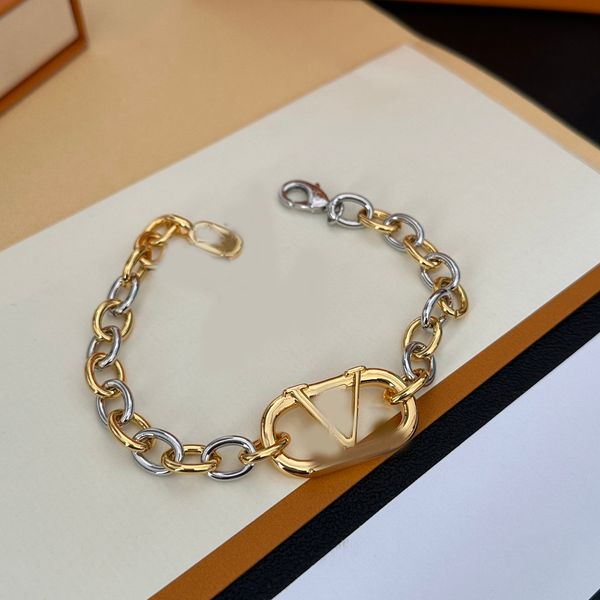Charm Bracelets Elegant Women Trendy Luxury Brand Designer Crystal Bracelet Gold Silver Plated Clover Flower Letter Link Chain Bracelet Classic Fashion Jewelry
Charm Bracelets Elegant Women Trendy Luxury Brand Designer Crystal Bracelet Gold Silver Plated Clover Flower Letter Link Chain Bracelet Classic Fashion Jewelry