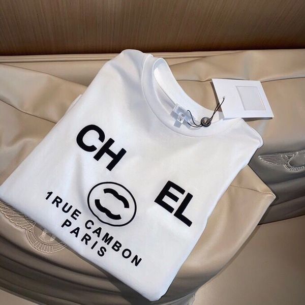 Mens Womens T-shirts Round Neck Short Sleeve Summer Fashion Men Women Casual Tops Designer T-shirt Trendy Letter Graphic Print White Gray Black Size S-4XL
Mens Womens T-shirts Round Neck Short Sleeve Summer Fashion Men Women Casual Tops Designer T-shirt Trendy Letter Graphic Print White Gray Black Size S-4XL