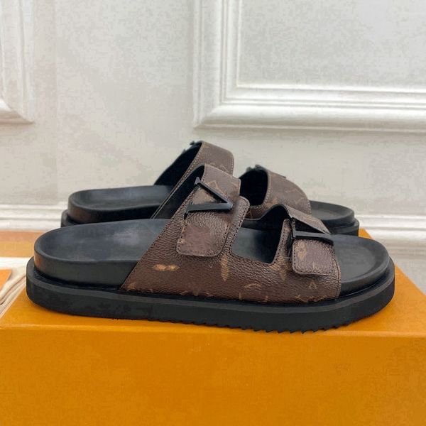 Mens and Womens New Slippers Designer Slippers Sandals Flat Bottom Slippers Summer High end Fashion Genuine Leather Outdoor Casual Thick Sole Beach Slippers 35-46, Dark brown
Mens and Womens New Slippers Designer Slippers Sandals Flat Bottom Slippers Summer High end Fashion Genuine Leather Outdoor Casual Thick Sole Beach Slippers 35-46, Dark brown