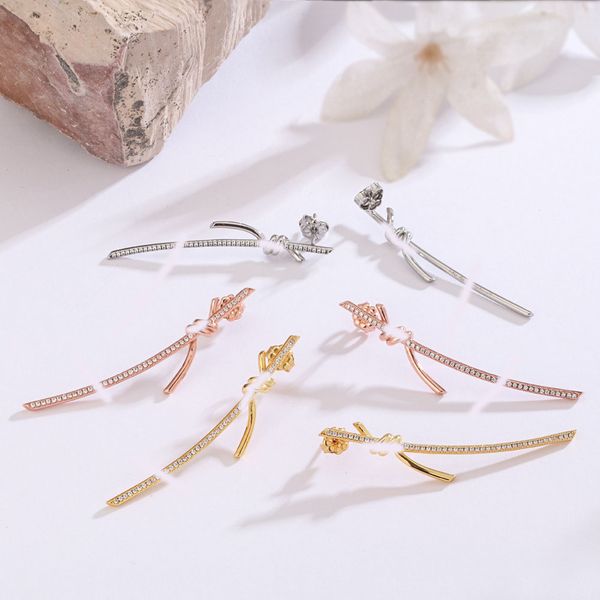 Elegant Crystal Ear Stud S925 Sterling Silver Earrings Luxury Brand Designer Women T Gold Silver Plated Charm Earrings Fashion Jewelry Accessories High Quality
Elegant Crystal Ear Stud S925 Sterling Silver Earrings Luxury Brand Designer Women T Gold Silver Plated Charm Earrings Fashion Jewelry Accessories High Quality
