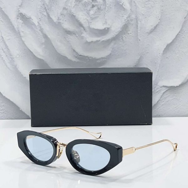 2024 Women Men Punk Sunglasses Hight Quality Metal Frame Colorful Lenses Outdoor Travel UV400 Oculos De Sol Free Shipping
2024 Women Men Punk Sunglasses Hight Quality Metal Frame Colorful Lenses Outdoor Travel UV400 Oculos De Sol Free Shipping