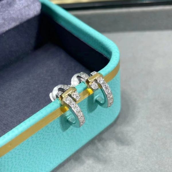 Crystal Ear Stud S925 Sterling Silver Earrings Luxury Brand Designer Women T Gold Silver Plated Charm Earrings Fashion Jewelry Accessories Gift Wholesale
Crystal Ear Stud S925 Sterling Silver Earrings Luxury Brand Designer Women T Gold Silver Plated Charm Earrings Fashion Jewelry Accessories Gift Wholesale