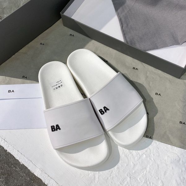 Designer Slippers Classic Casual Summer Everyday Versatile Anti slip Rubber Flat Bottom Slippers Sandals, #1
Designer Slippers Classic Casual Summer Everyday Versatile Anti slip Rubber Flat Bottom Slippers Sandals, #1