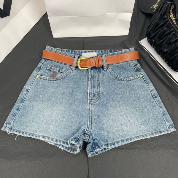 Womens jeans Summer fashion versatile trendsetters CEL Triumphal Arch back pocket embroidered denim shorts, Blue
Womens jeans Summer fashion versatile trendsetters CEL Triumphal Arch back pocket embroidered denim shorts, Blue