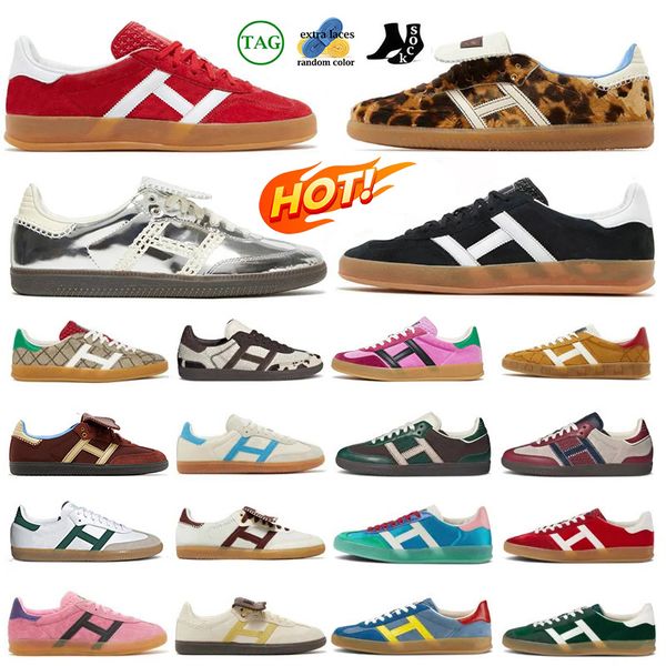 2024 Originals Vegan Adv Platform Shoes men women designer OG Casual Shoe Black red Velvet Suede Cream Blue mens womens outdoor sambabas sneakers sports trainers, Item#19
2024 Originals Vegan Adv Platform Shoes men women designer OG Casual Shoe Black red Velvet Suede Cream Blue mens womens outdoor sambabas sneakers sports trainers, Item#19