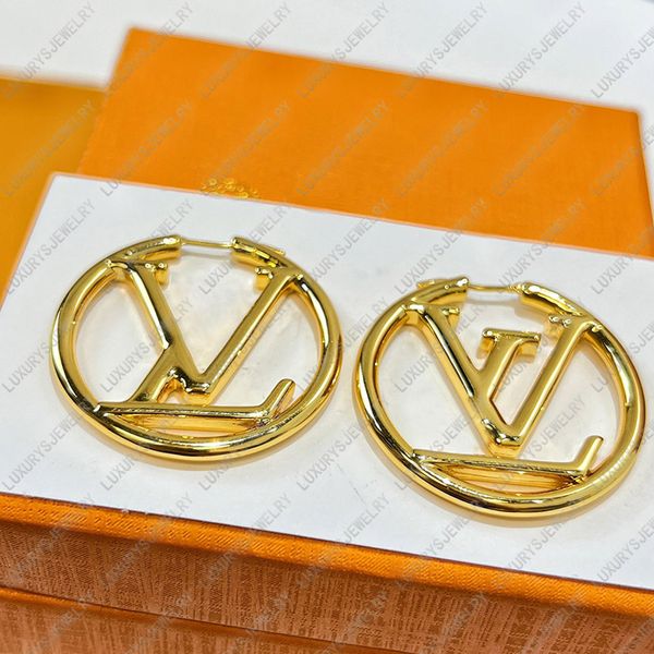 Earrings Designer For Women Dupe Iconic Letter Earrings 18k Gold Plating Hoop Earring Best Quality With Original Box Ladies Luxury Jewelry Valentines Gifts
Earrings Designer For Women Dupe Iconic Letter Earrings 18k Gold Plating Hoop Earring Best Quality With Original Box Ladies Luxury Jewelry Valentines Gifts