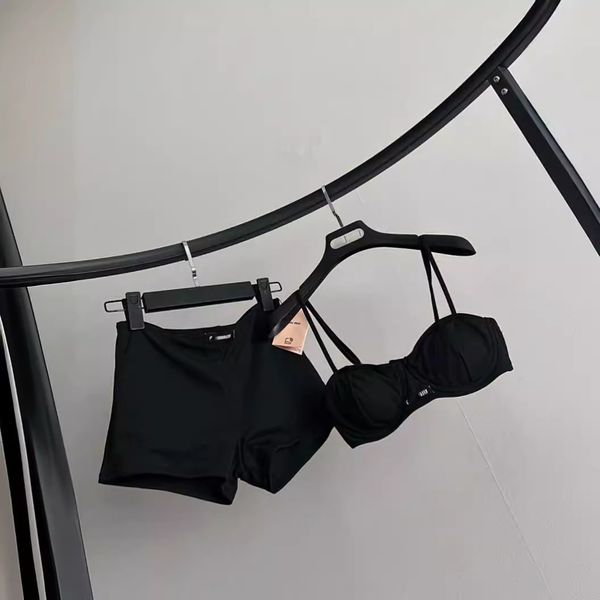 Designer Swimwear Fashion Swimwear bathing suit miui 24ss new Vest and shorts two piece set women Simple elegant sweet, Black
Designer Swimwear Fashion Swimwear bathing suit miui 24ss new Vest and shorts two piece set women Simple elegant sweet, Black