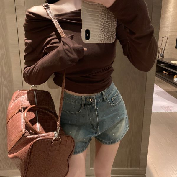 designer shorts women Summer new fashionable miui 2024 rhinestone letter retro washed and distressed versatile straight leg denim short, A2
designer shorts women Summer new fashionable miui 2024 rhinestone letter retro washed and distressed versatile straight leg denim short, A2