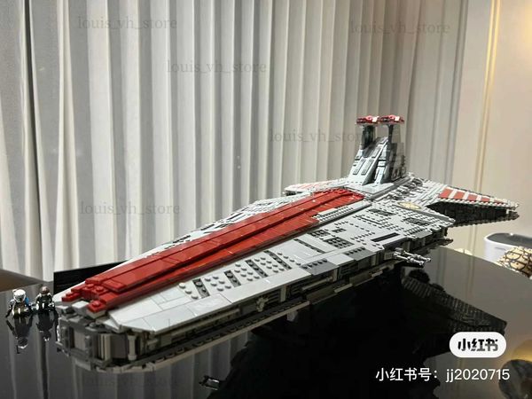 Blocks Moc 75367 Venator Class Republic Attacks Cruiser Model Building Set Block Space Toys for Boy Adult Christmas Gifts 5374Pcs T240325
Blocks Moc 75367 Venator Class Republic Attacks Cruiser Model Building Set Block Space Toys for Boy Adult Christmas Gifts 5374Pcs T240325