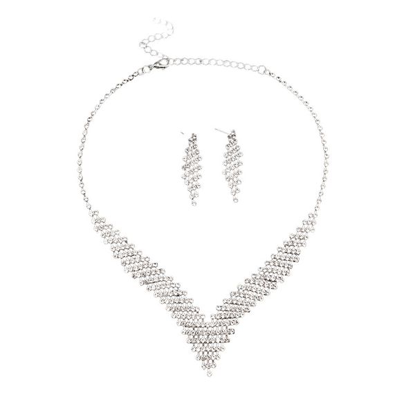 Diamond embellished water droplet square geometric set necklace, fashionable collarbone chain, light luxury, versatile dress, neck chain, neck decoration
Diamond embellished water droplet square geometric set necklace, fashionable collarbone chain, light luxury, versatile dress, neck chain, neck decoration