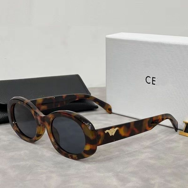 Designer Sunglasses Fashion Luxury Brand Mens and Womens Small Squeezed Frame Oval Glasses Premium UV 400 Polarized Sunglasses DH96
Designer Sunglasses Fashion Luxury Brand Mens and Womens Small Squeezed Frame Oval Glasses Premium UV 400 Polarized Sunglasses DH96